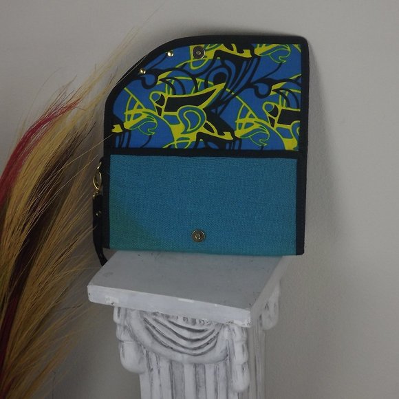 Casual Princess Bay Exuma Clutch Purse / Wristlet - Picture 7 of 7